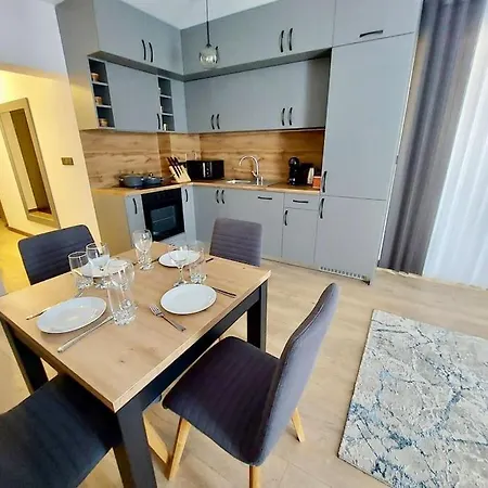 Elegance Estate - Free Parking * Varna