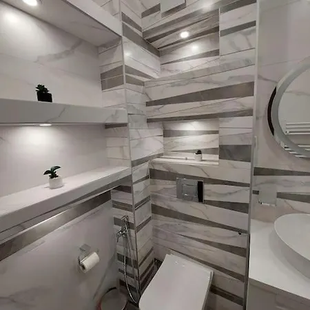 Elegance Estate - Free Parking * וארנה