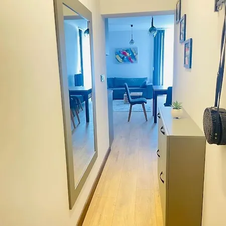 아파트 Elegance Estate - Free Parking *