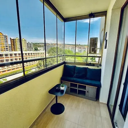 Elegance Estate - Free Parking * Varna